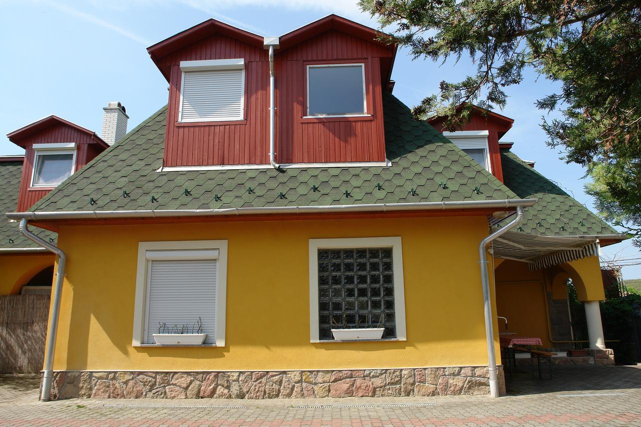 Ferienwohnung Valentina Apartmanhaz Bogács Exterior foto